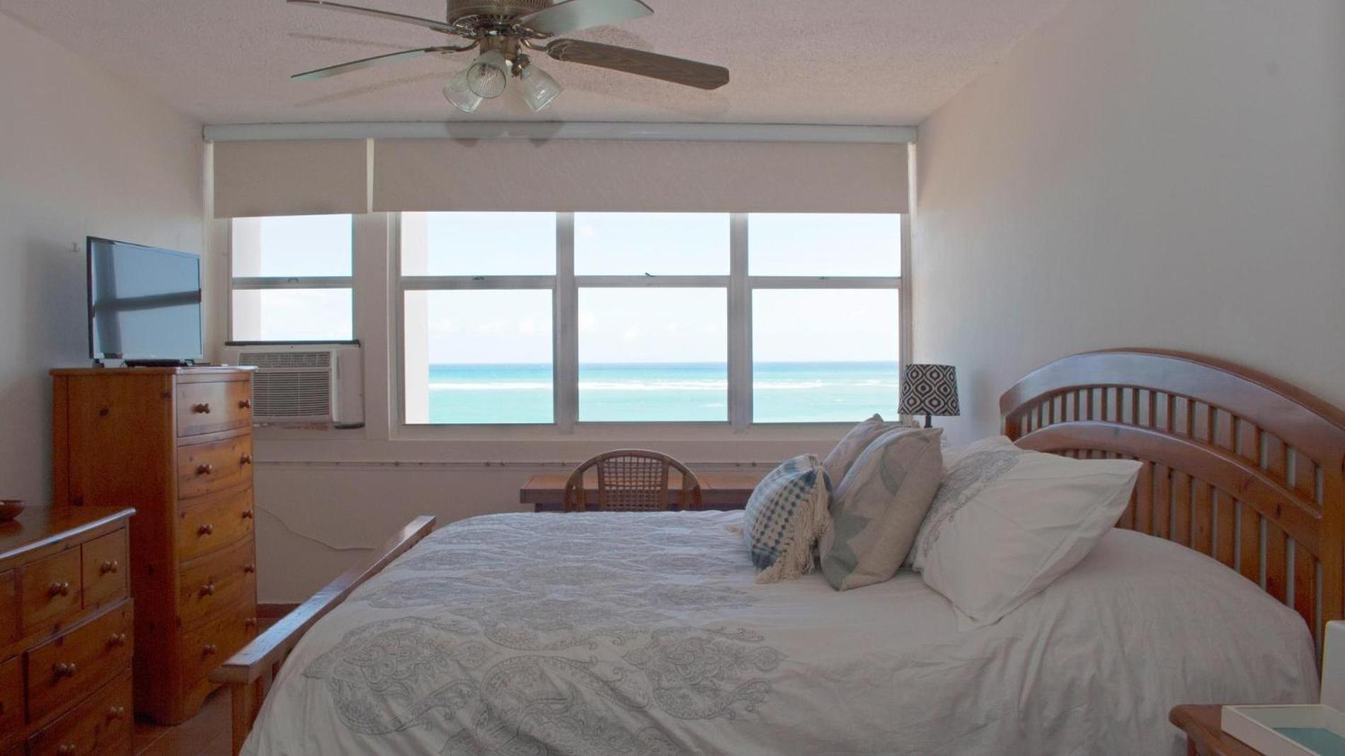 Atlantic View Apartment San Juan Exterior photo